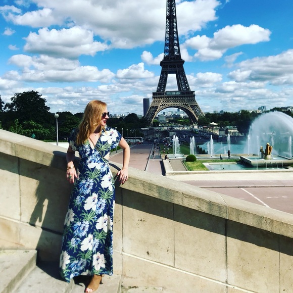 Profile Picture of Lindsay Pumpelly (@lindsaypumpelly) on Poshmark