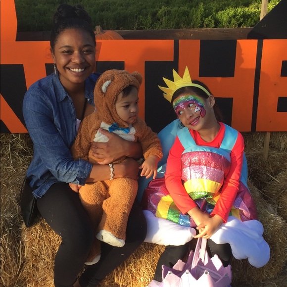 Gabi Menefield - Poshmark Profile Picture of Gabi Menefield (@gmenefie) on Poshmark