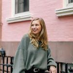 Profile Picture of Lauren Goldstein (@fashionandfernweh) on Instagram