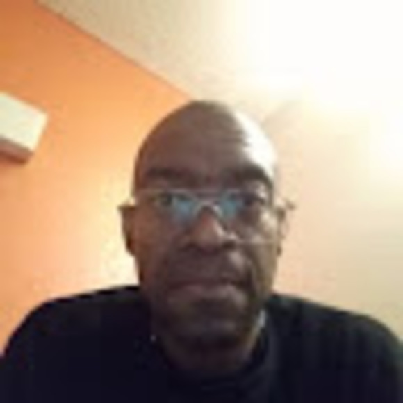 Profile Picture of Kenneth Stringer (@klsone71) on Poshmark