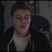 Profile Picture of Matt Clark (@ISmellLikeASexyGuy) on Youtube