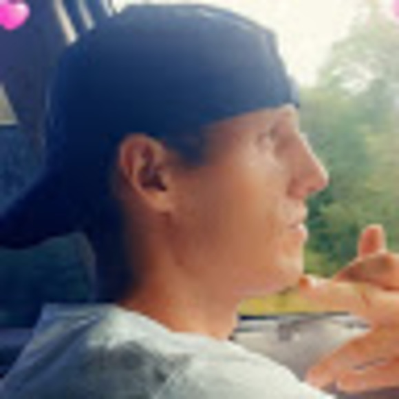 Profile Picture of Dustin Boatright (@dboatright1986) on Poshmark