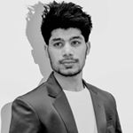 Profile Picture of 𝐕𝐈𝐊𝐀𝐒 𝐓𝐈𝐖𝐀𝐑𝐈 (@thetiwarivikas) on Instagram