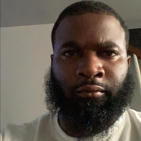 Profile Picture of Omar Adams (@omaradams1865) on Poshmark