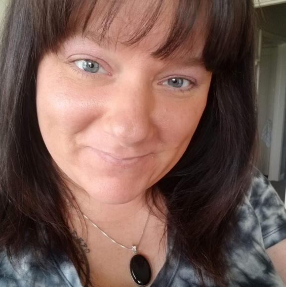 Profile Picture of Jama Bulfer (@jamamccuaig299) on Poshmark