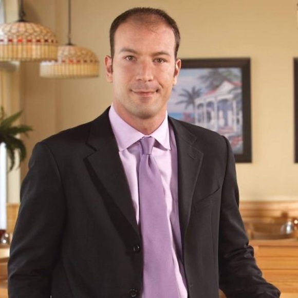 Profile Picture of Stelios Lazos (@stelioslazos) on Poshmark