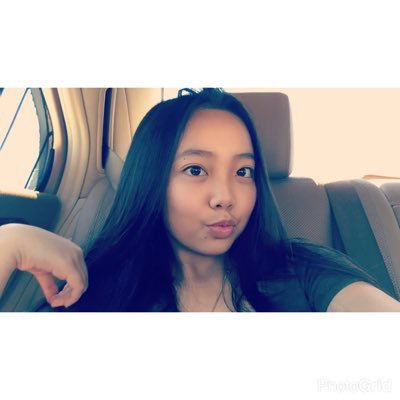 Profile Picture of Vicky Huynh (@ickyv1cky) on Twitter