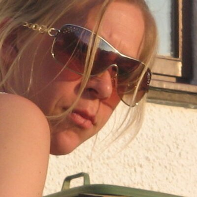 Profile Picture of Amy Farrell (@amyfarrell1) on Twitter