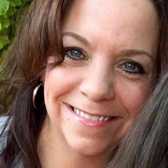 Profile Picture of Heather Griesmeyer (@heathertht) on Poshmark