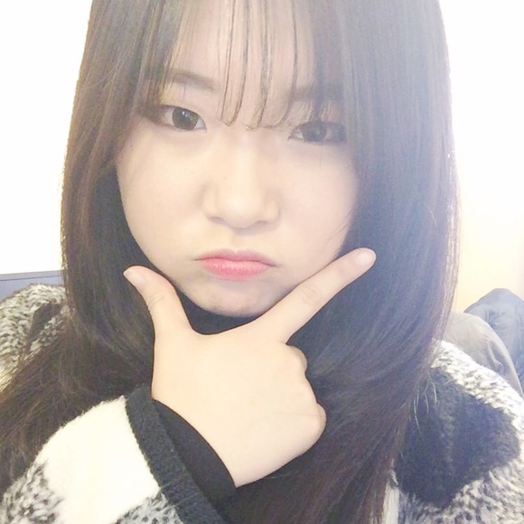 Profile Picture of Soyeon Park (@sypxd123) on Poshmark