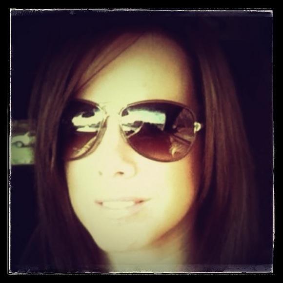 Profile Picture of Kelly Raistrick (@raistke1) on Poshmark