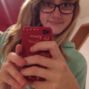 Profile Picture of Stacey-Lee (@StaceyLeeBerg) on Twitter