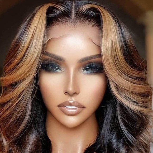 Profile Picture of Tippy Toes (@dollzly) on Poshmark