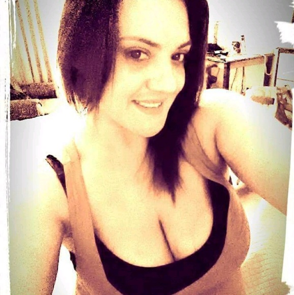 Profile Picture of Misty Wilkinson (@wilkinsonmisty) on Poshmark
