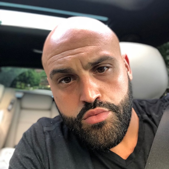 Profile Picture of Devin Perez (@dvp44) on Poshmark