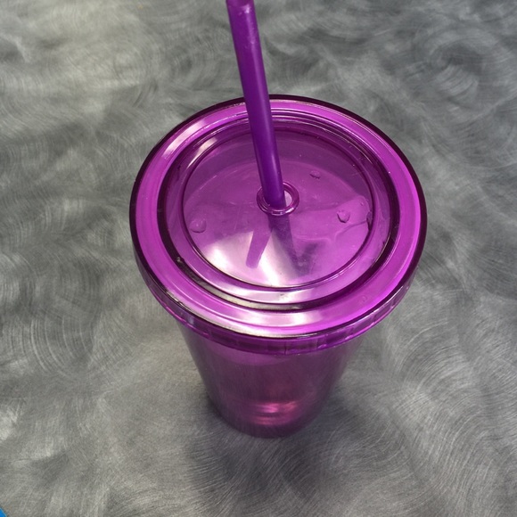 Amie Bissot - Poshmark Profile Picture of Amie Bissot (@amielamie) on Poshmark