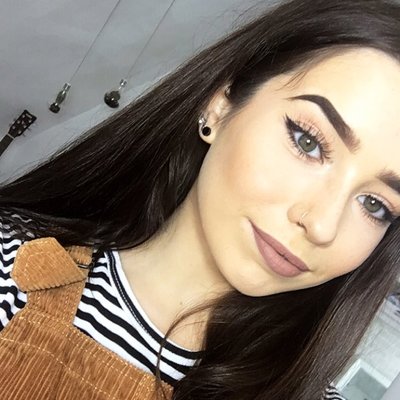 Profile Picture of A I M E E (@AimeeBernard_) on Twitter