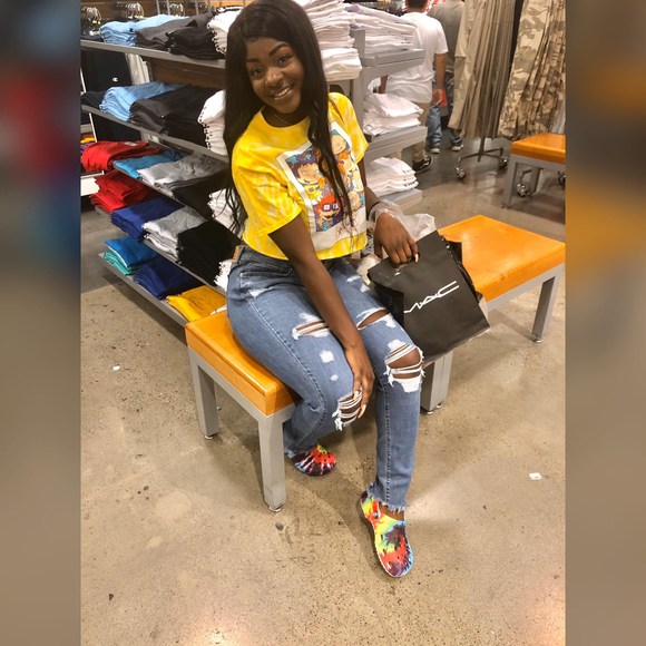 Profile Picture of Alexis Wiggerfall (@darkandlovely_) on Poshmark