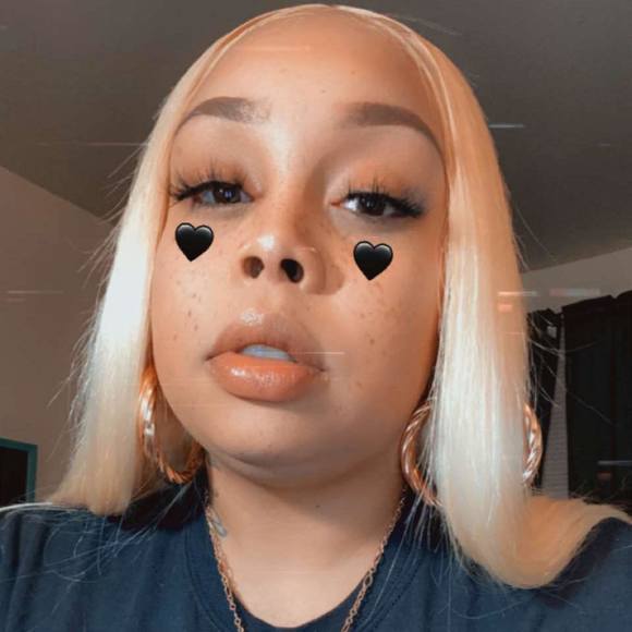 Profile Picture of Lashanda Thomas (@lalarenee22) on Poshmark