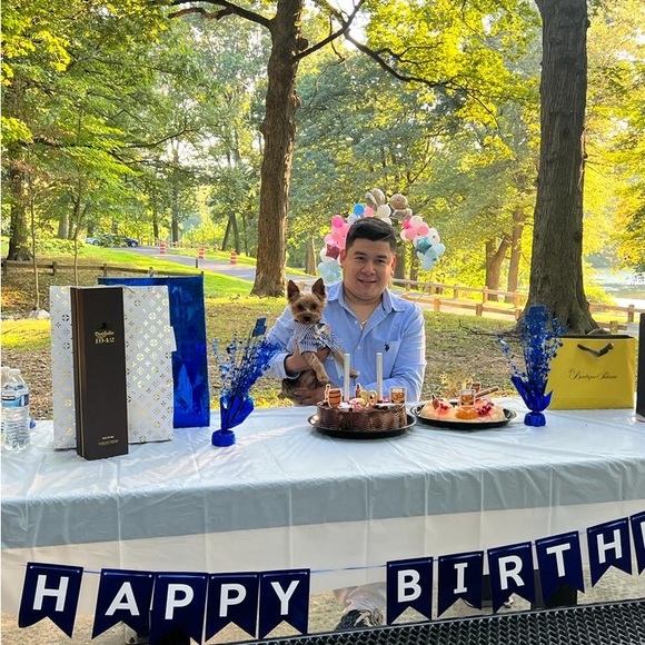 Julio Narciso - Poshmark Profile Picture of Julio Narciso (@jucesnaz2007) on Poshmark