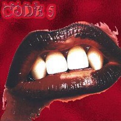 Profile Picture of Nick Gillott (@tattooedlovegod) on Twitter