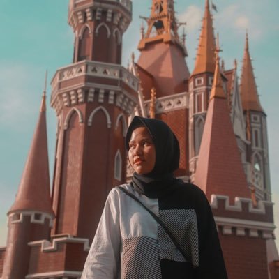 Profile Picture of Laili Nisaul Khasanah (@lailinns) on Twitter