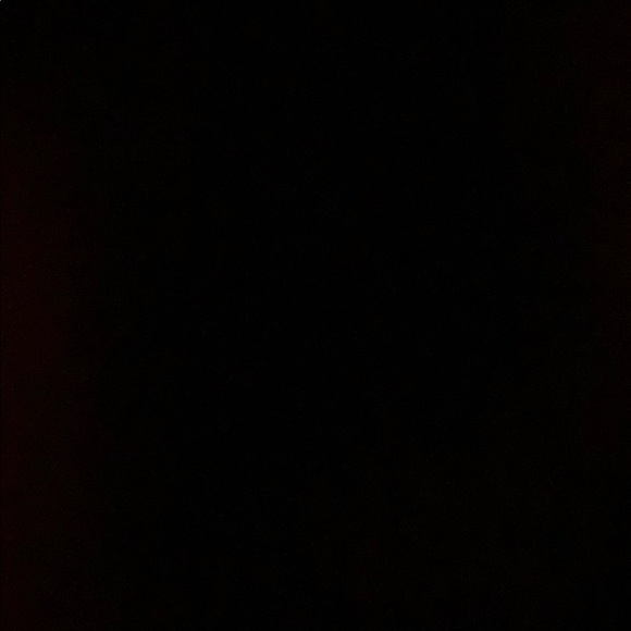 Profile Picture of Kelly Honeysucker (@kelys109) on Poshmark