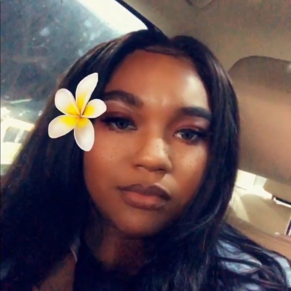 Profile Picture of Jbenet Moore (@jbenet_moore) on Poshmark