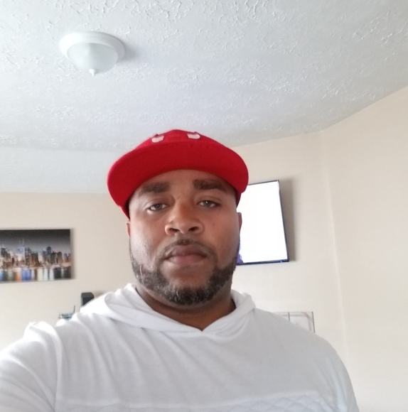 Profile Picture of Jermaine Eskine (@jermaineeskine) on Poshmark