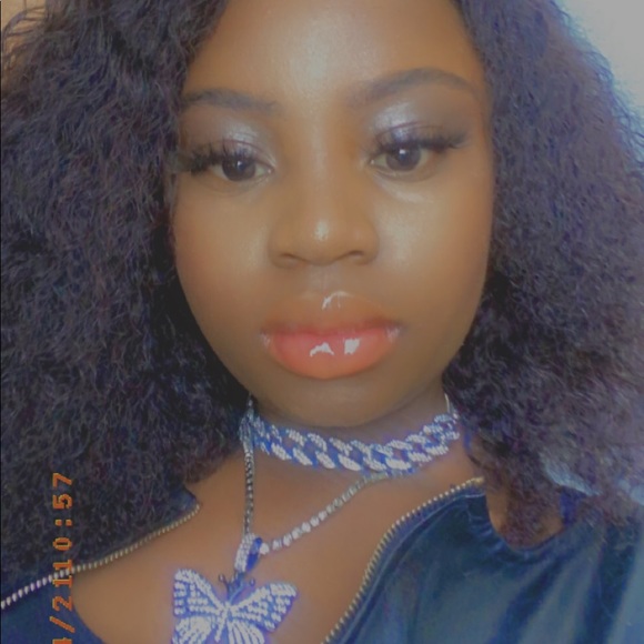 Grace Bropleh - Poshmark Profile Picture of Grace Bropleh (@gracebropleh) on Poshmark