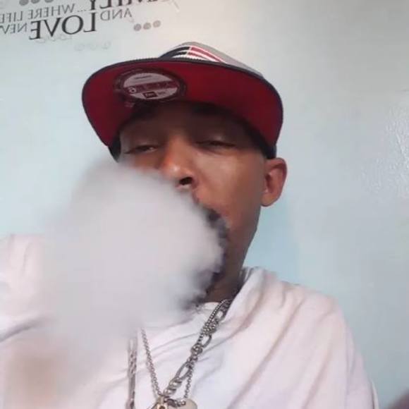 Profile Picture of Darrell Walton (@darrell301) on Poshmark