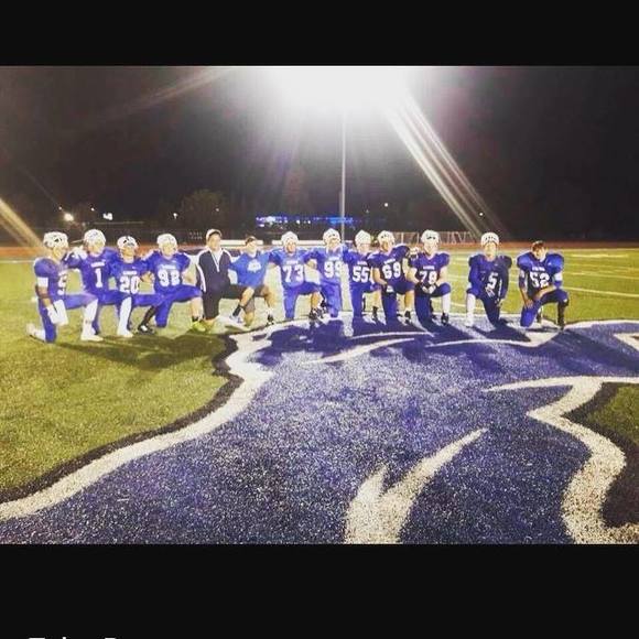 Tyler Brenner - Poshmark Profile Picture of Tyler Brenner (@tylerbrenner) on Poshmark