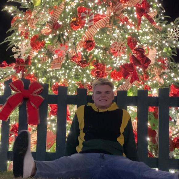 Profile Picture of Ian Martin (@nai18145) on Poshmark