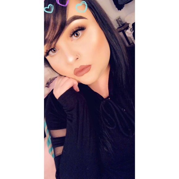 Profile Picture of Llyndsey Justiniano (@pizza666dicks) on Poshmark