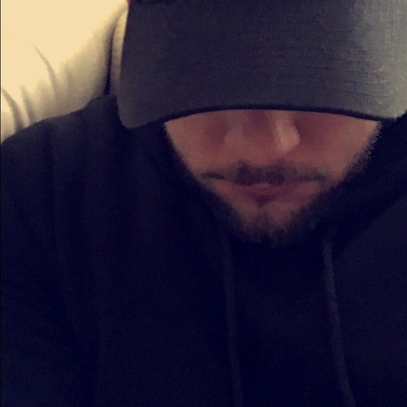 Jason Farraher - Poshmark Profile Picture of Jason Farraher (@life1day) on Poshmark