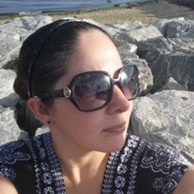 Profile Picture of iris santos (@nerypr) on Twitter