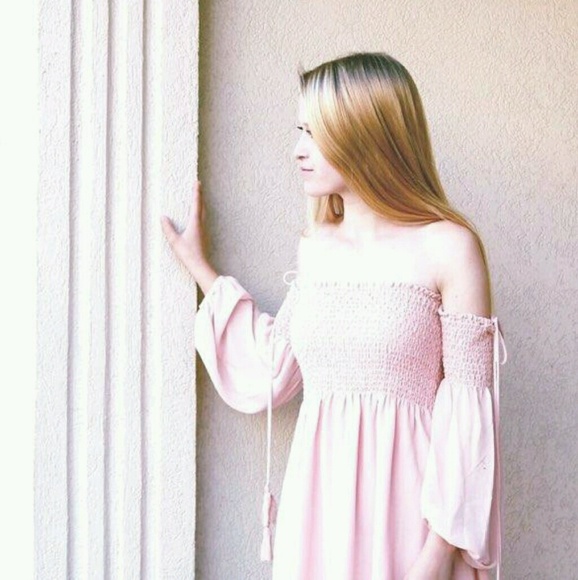 Profile Photo of April Shoemaker (@shoemaker1999) on Poshmark