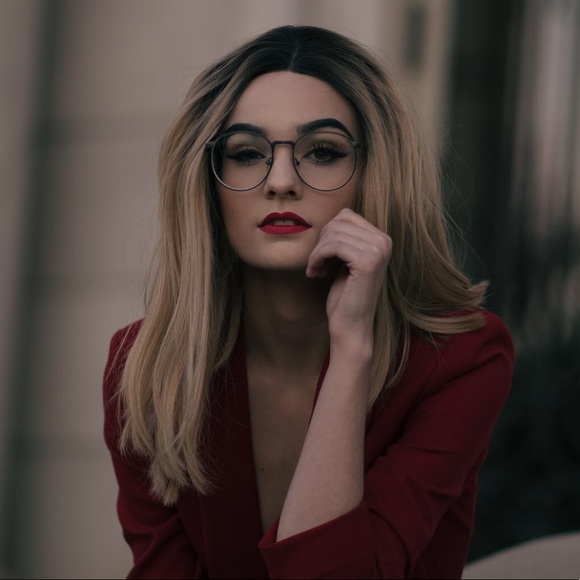 Profile Picture of Hunter Gromala (@huntermarie247) on Poshmark