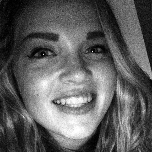 Profile Picture of Jasmine Potter (@jasminepotter1) on Poshmark