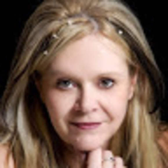 Profile Picture of Brenda Scileppi (@bmscileppi) on Poshmark