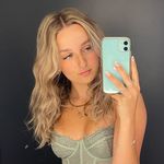 Profile Picture of Léa Lambert (@lea.lambertt) on Instagram