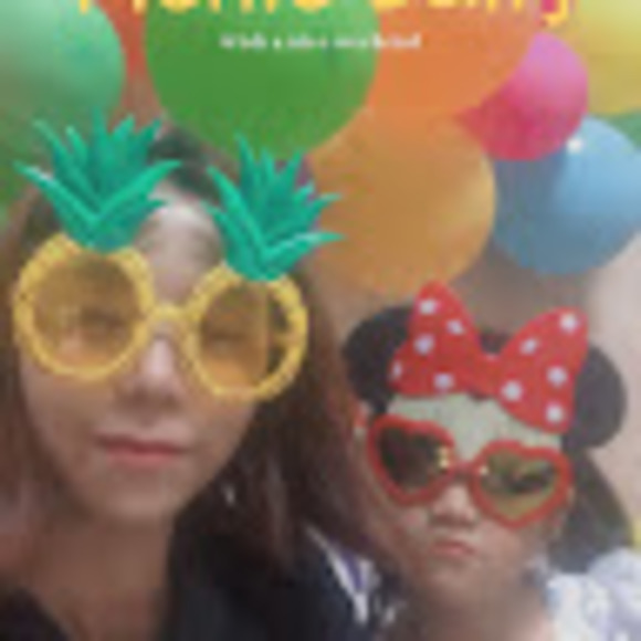 Profile Picture of Yiqi Shuai (@shuaiyiqi) on Poshmark