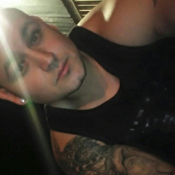 Profile Picture of Alejandro Alberto (@handro209) on Poshmark