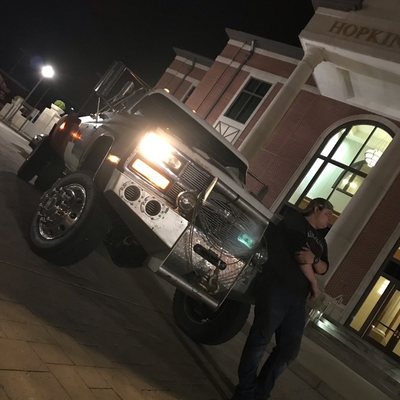 Profile Picture of Brandon Abbott (@yungito) on Poshmark