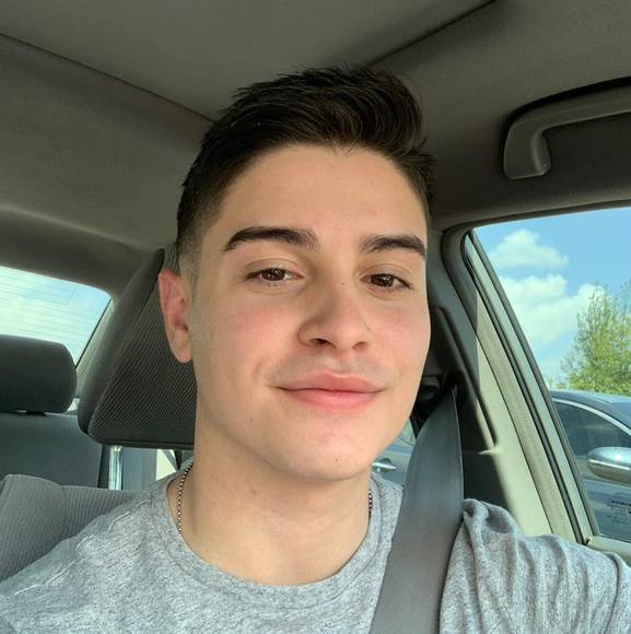 Profile Picture of Gabriel Rivera (@riveramonge317) on Poshmark