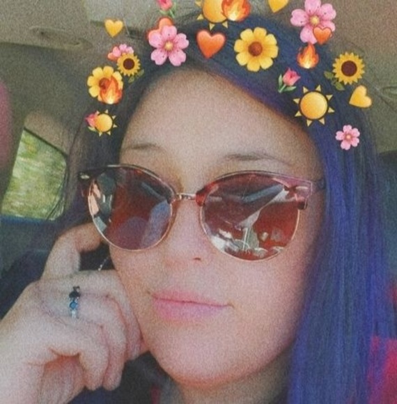 Profile Picture of Jade Horton (@hortonjade805) on Poshmark