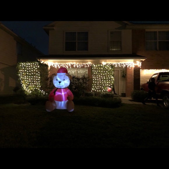 Profile Picture of Kenisha Robinson (@kenisha8889) on Poshmark