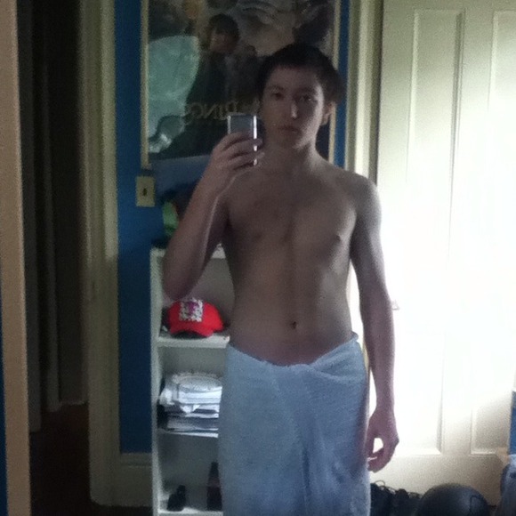 Profile Picture of Michael Mccarry (@miketheangel) on Poshmark