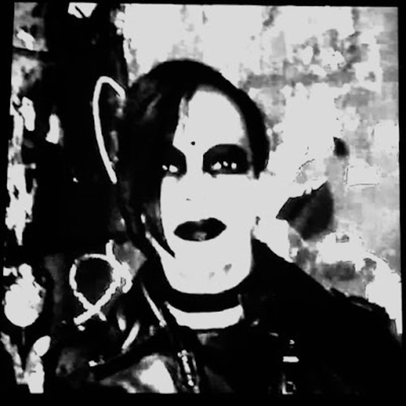 Profile Picture of L White (@ladydstrike0066) on Poshmark