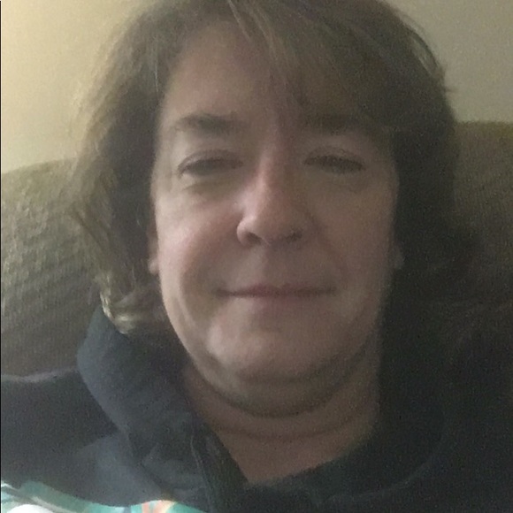 Profile Picture of Suzanne Conover (@mky62871) on Poshmark